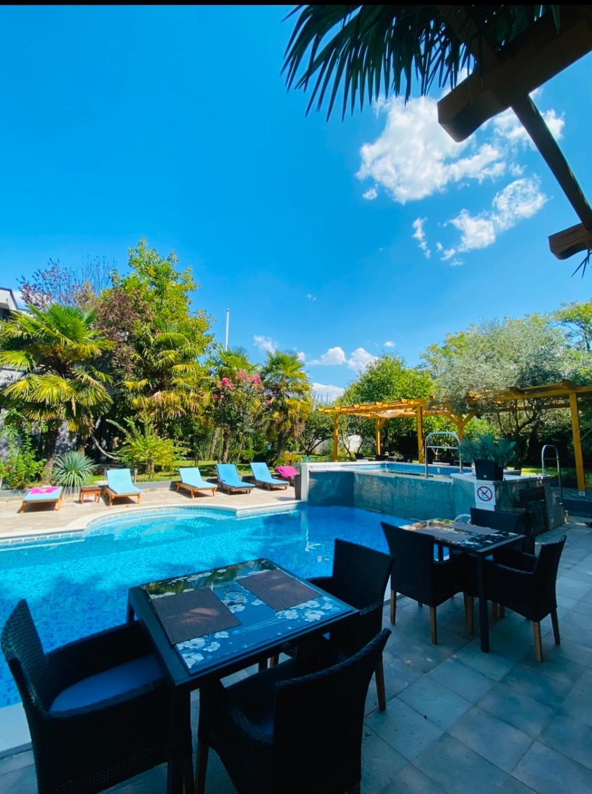 Guest House Milicevic Liyubuşka Dış mekan fotoğraf